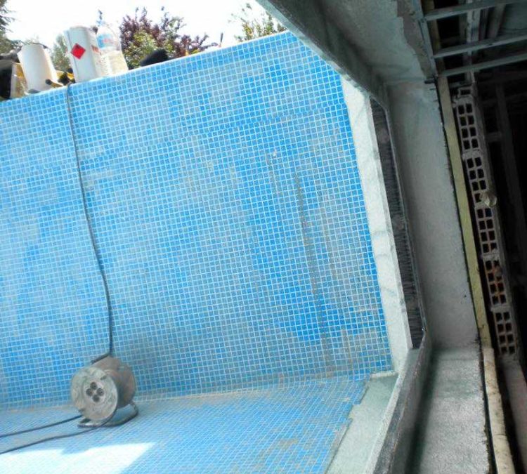 reparacion-ventana-piscina-01 Ventanas Subacuaticas